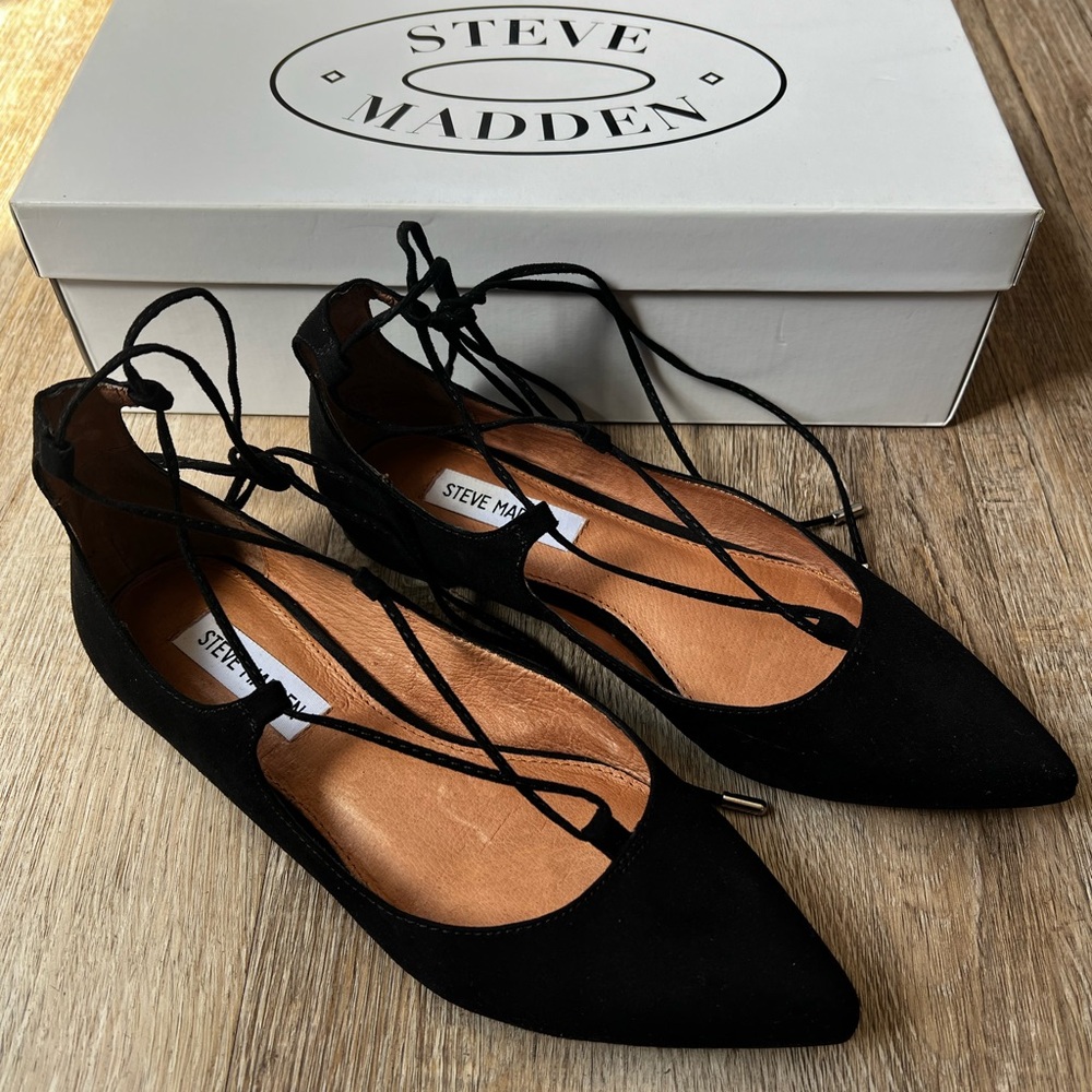 Steve Madden Black Suede Lecrew Women's Lace-Up Ballet Flats Size 5.5W